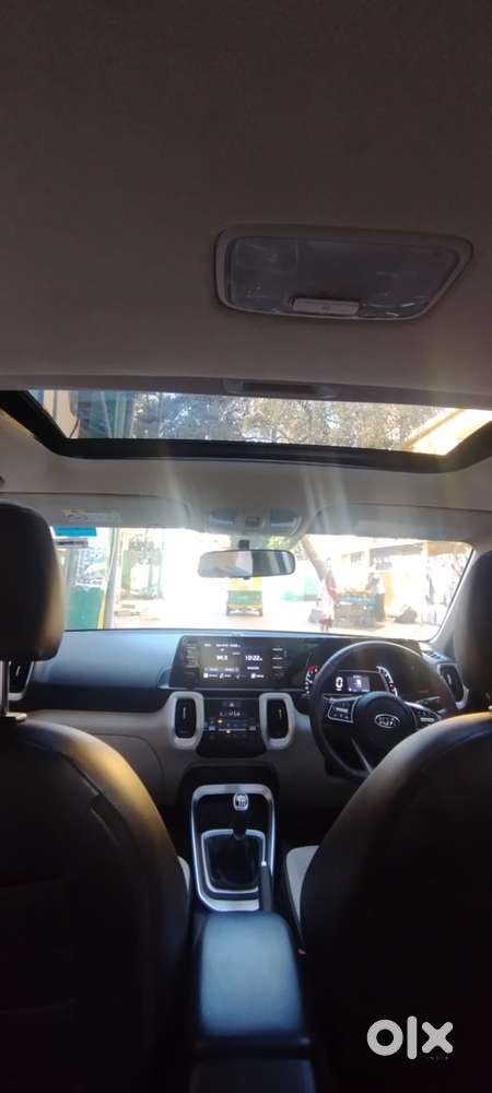 Kia Sonet Petrol 2020