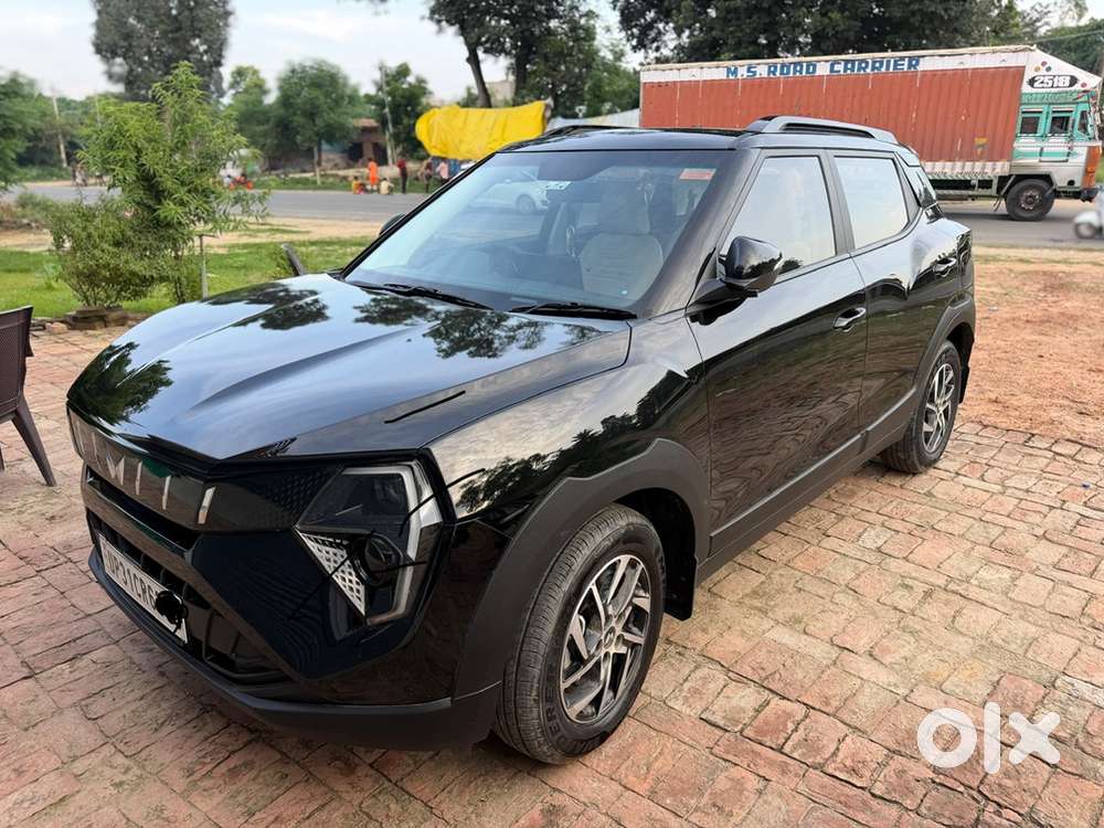 Mahindra Xuv 3xo Diesel 9966 Km Driven