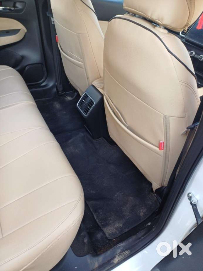 Honda City V Mt Sunroof, 2023, Petrol