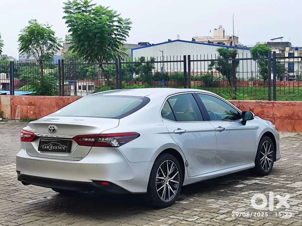 Toyota Camry Hybrid, 2024, Petrol