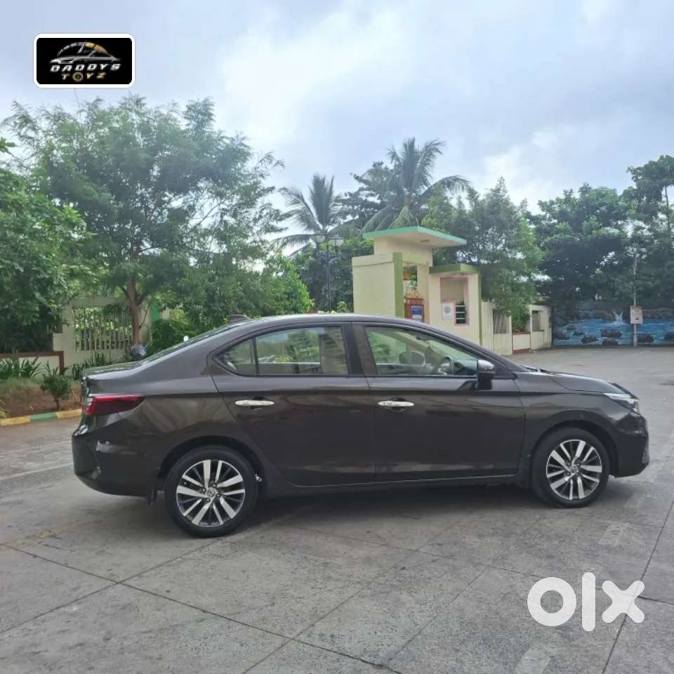 Honda City Zx, 2022, Petrol