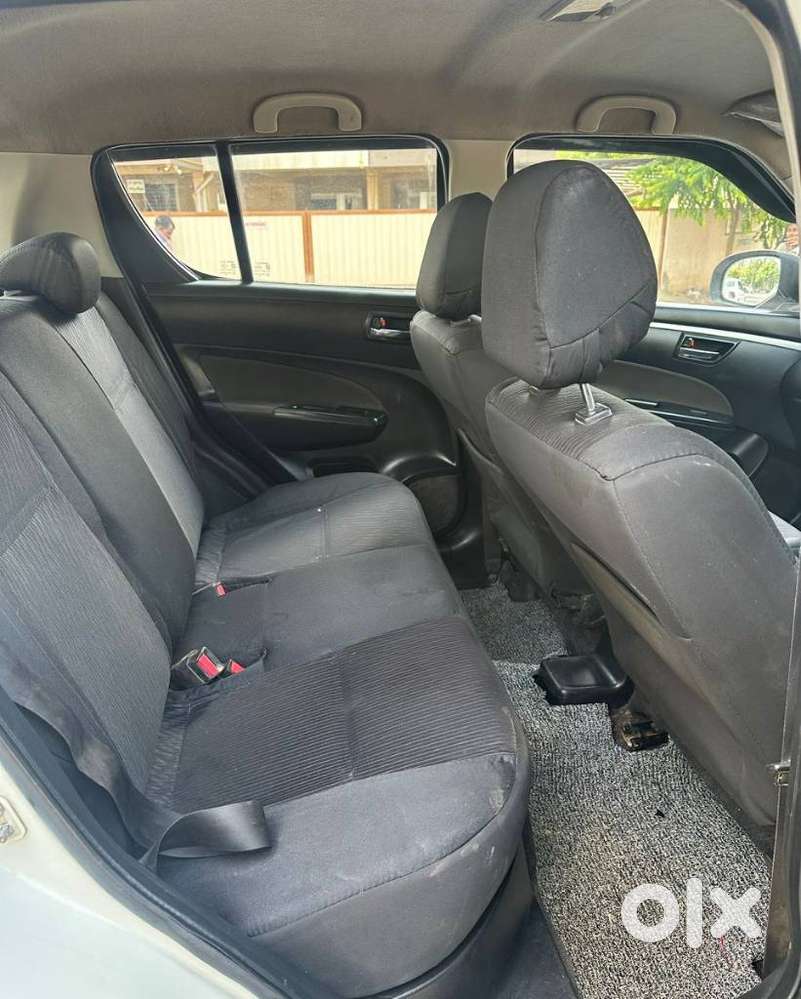 Maruti Suzuki Swift Vxi + Manual, 2015, Petrol