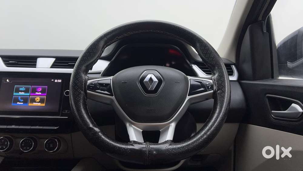 Renault Triber Rxz, 2022, Petrol