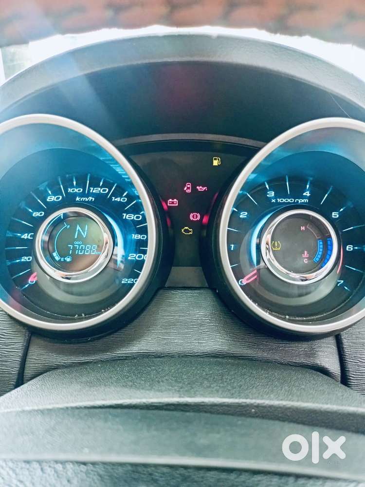 Mahindra Xuv500 W9, 2020, Diesel