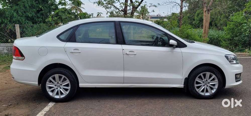 Volkswagen Vento 1.2 Tsi Highline Plus At, 2016, Petrol