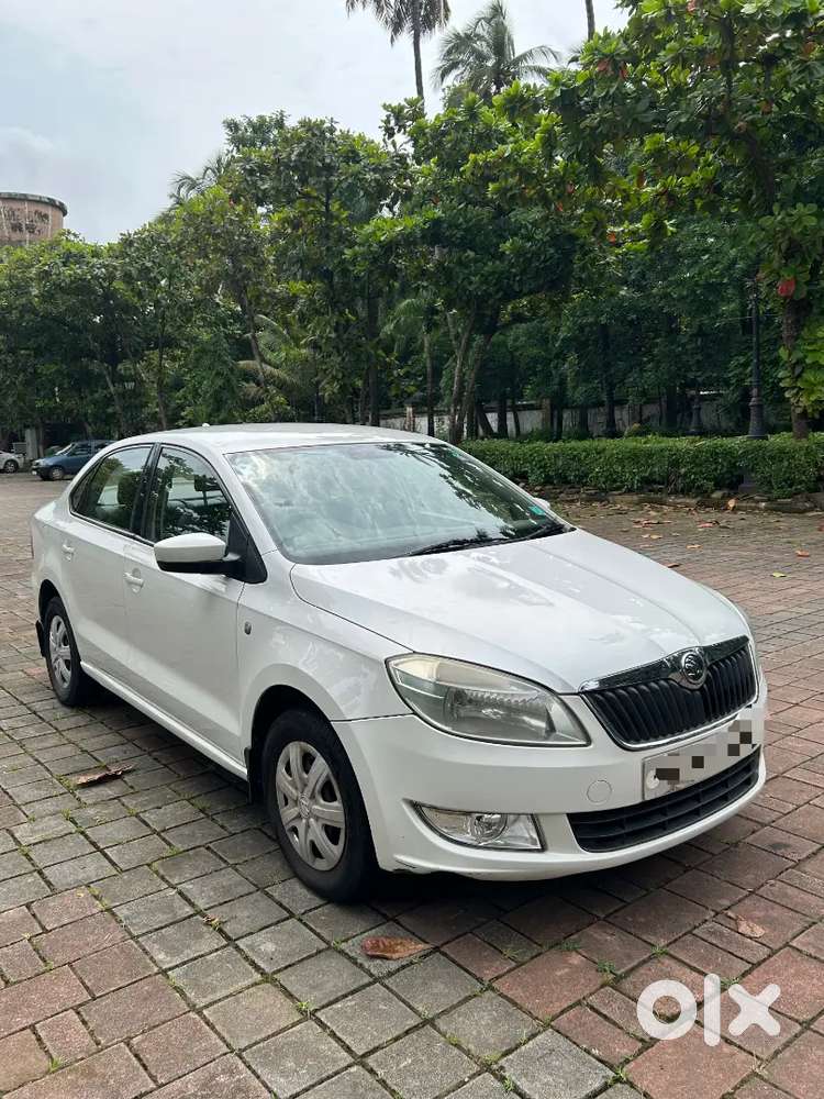 Skoda Rapid 1.6 Ambition Plus 2014