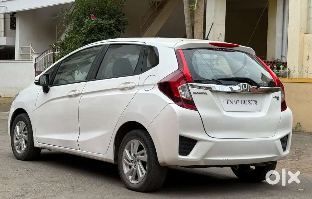 Honda Jazz 2015 Petrol 46000 Km Driven Company Service Record