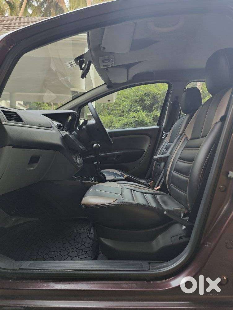 Tata Tiago Xe, 2019, Petrol