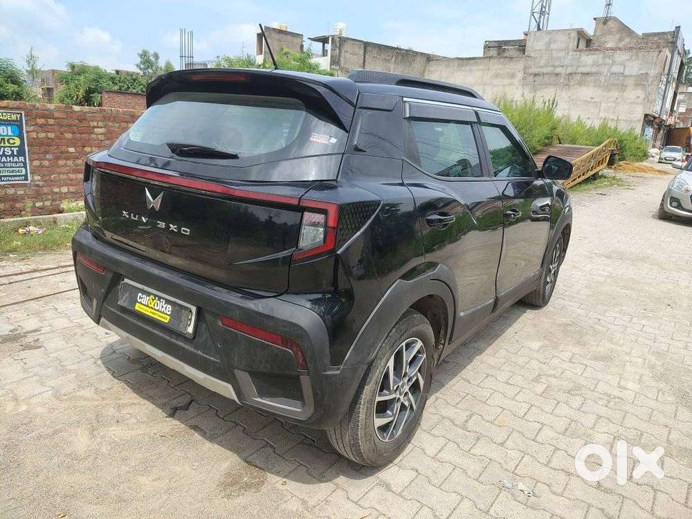 Mahindra Xuv 3xo Ax5 1.5 Diesel Autoshift Plus, 2024, Diesel
