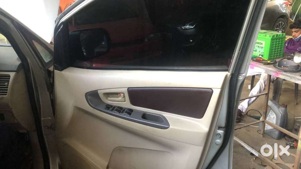 Toyota Innova 2007 Diesel 179000 Km Driven