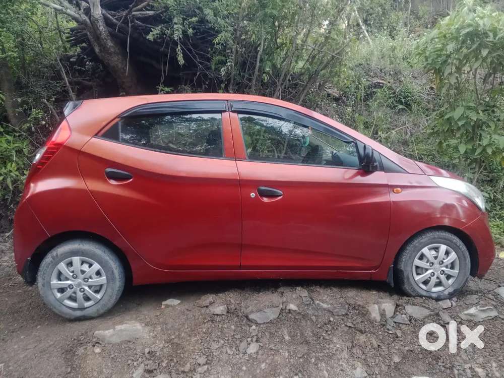 Hyundai Eon 2012 Petrol With Milage Of 20km/l