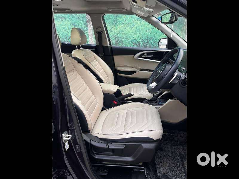 Kia Carens 1.4 Luxury Plus 6 Str, 2023, Petrol
