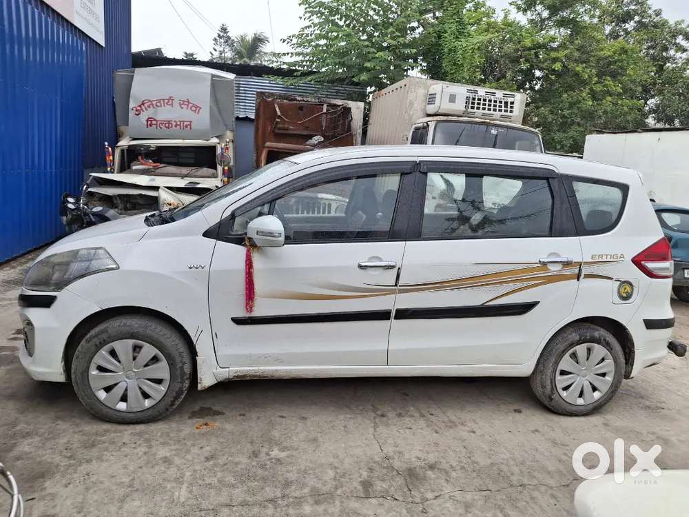 Maruti Suzuki Ertiga 2017 Cng & Hybrids 130000 Km Driven