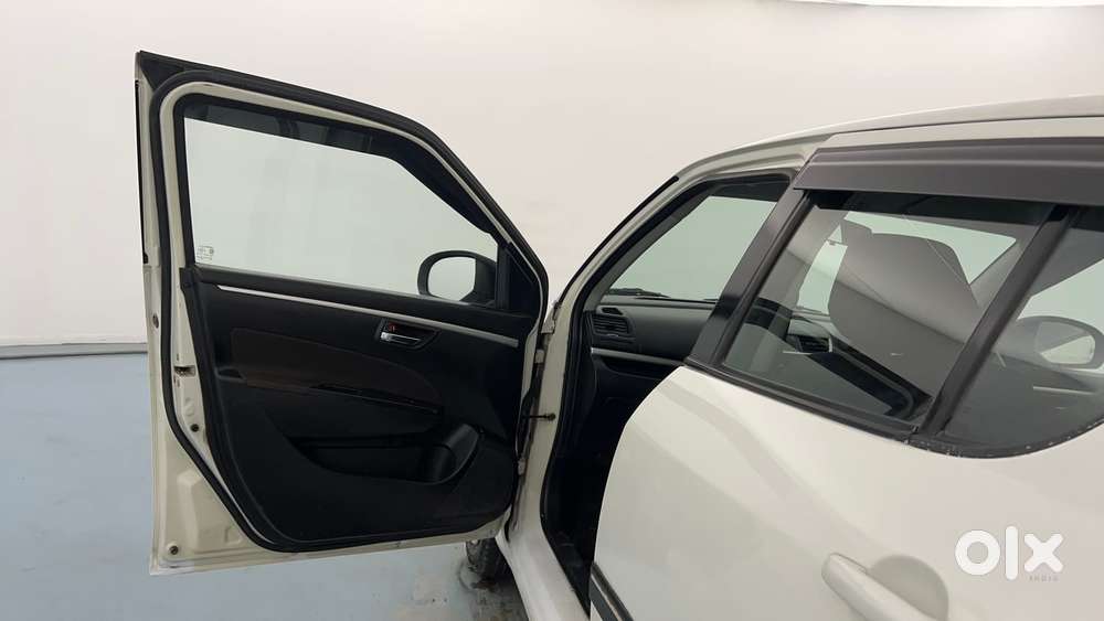 Maruti Suzuki Swift Vvt Vxi, 2014, Petrol