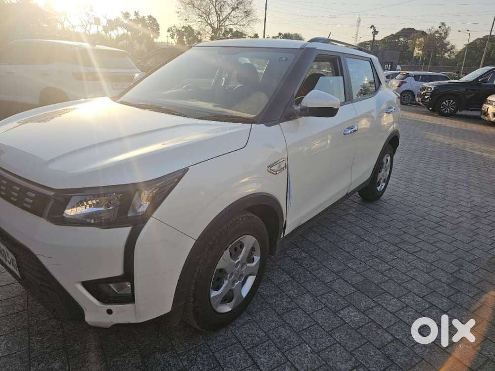 Mahindra Xuv300 1.2 W6 Amt Petrol, 2021, Petrol