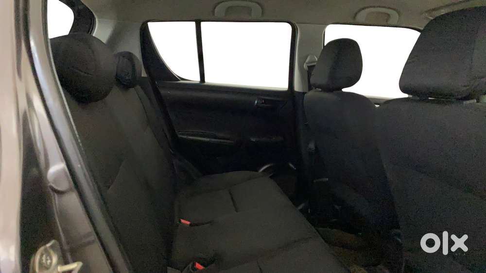 Maruti Suzuki Swift 1.2 Lxi (o), 2017, Petrol