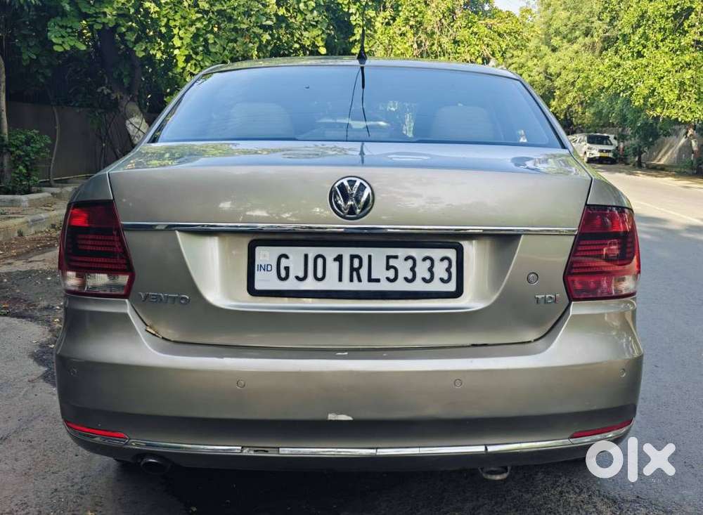 Volkswagen Vento 1.5 Highline Plus At 16 Alloy, 2015, Diesel