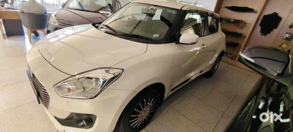 Maruti Suzuki Swift Vxi + Manual, 2019, Petrol