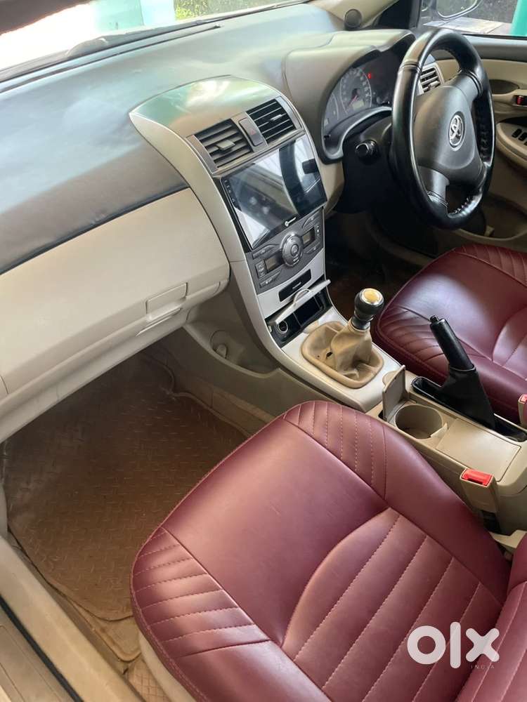 Toyota Corolla Altis 2011