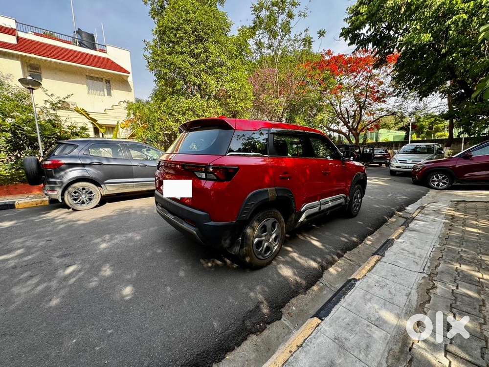  2024 Maruti Suzuki Brezza Lxi 1.5 Petrol Mt