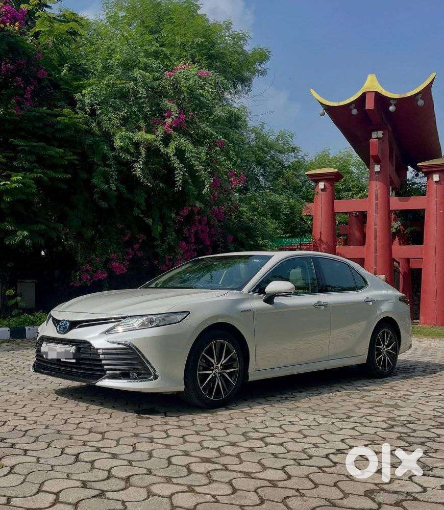 Toyota Camry Hybrid, 2024, Petrol