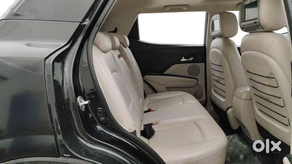 Mahindra Xuv300 W8 Option, 2020, Petrol