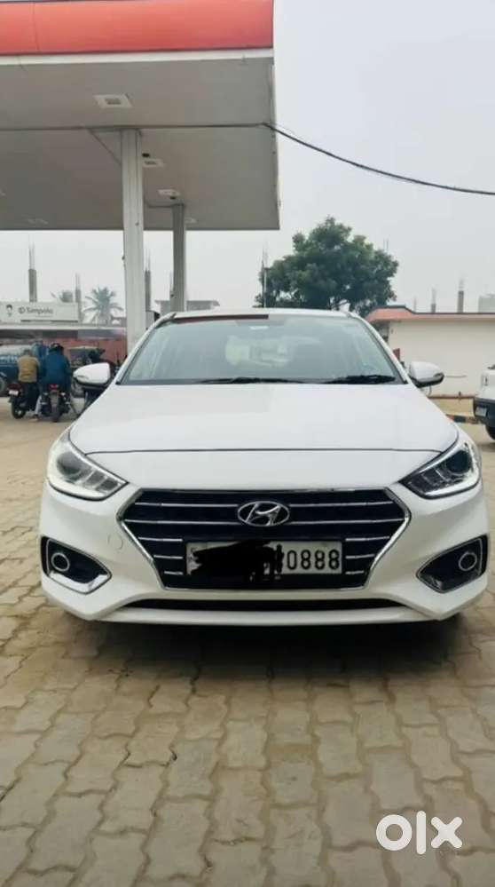 Hyundai Verna 2017 Last October Month.