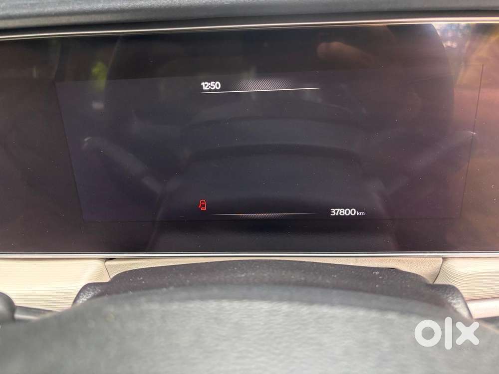 Mahindra Xuv700 2.2 Ax 5 Diesel Mt Str, 2023, Diesel