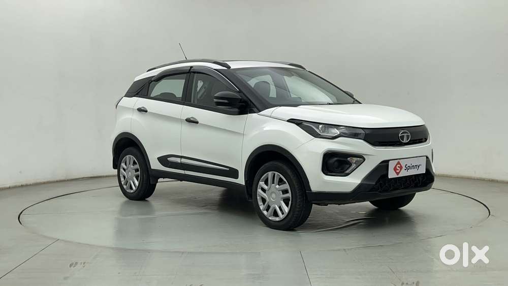 Tata Nexon 1.2 Revotron Xm (s), 2023, Petrol