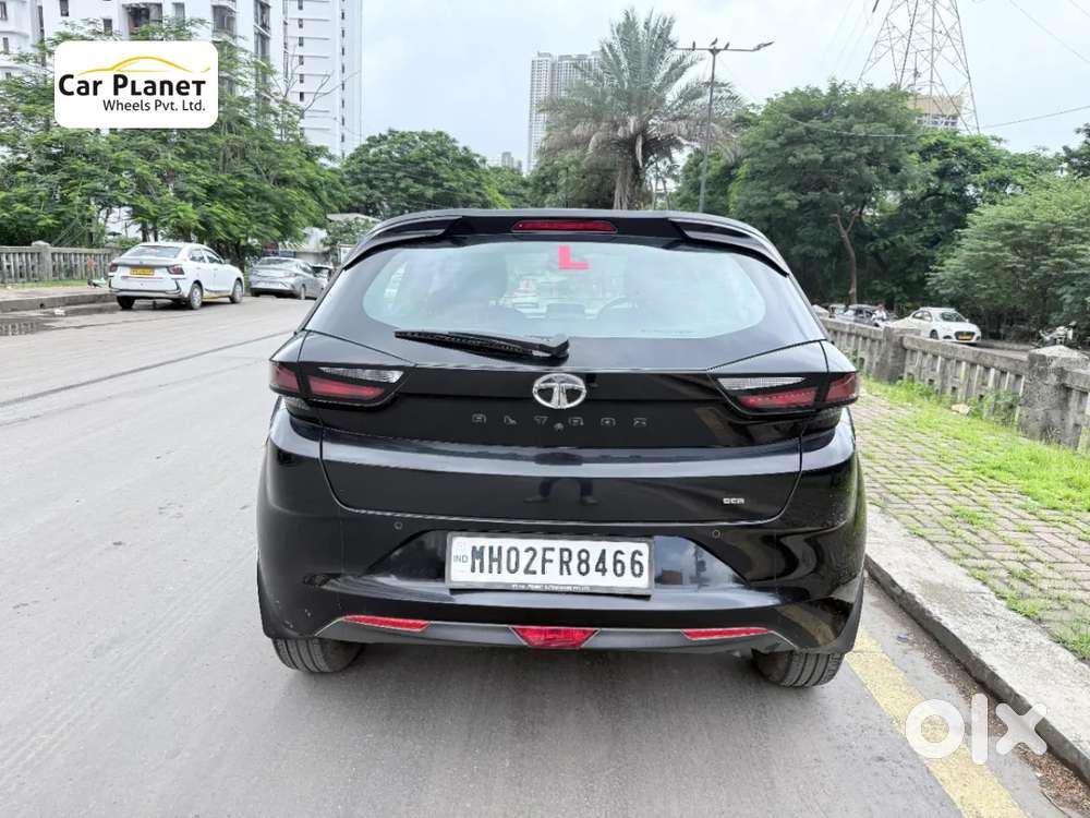 Tata Altroz 1.2 Xza Plus Dark Edition Dct, 2022, Petrol