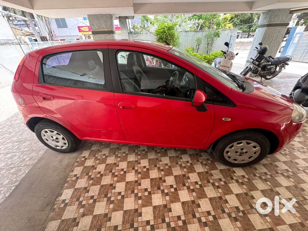 Fiat Grande Punto 2011 Year