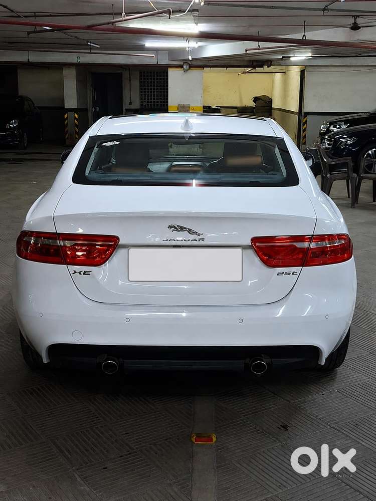 Jaguar Xe Portfolio, 2019, Petrol