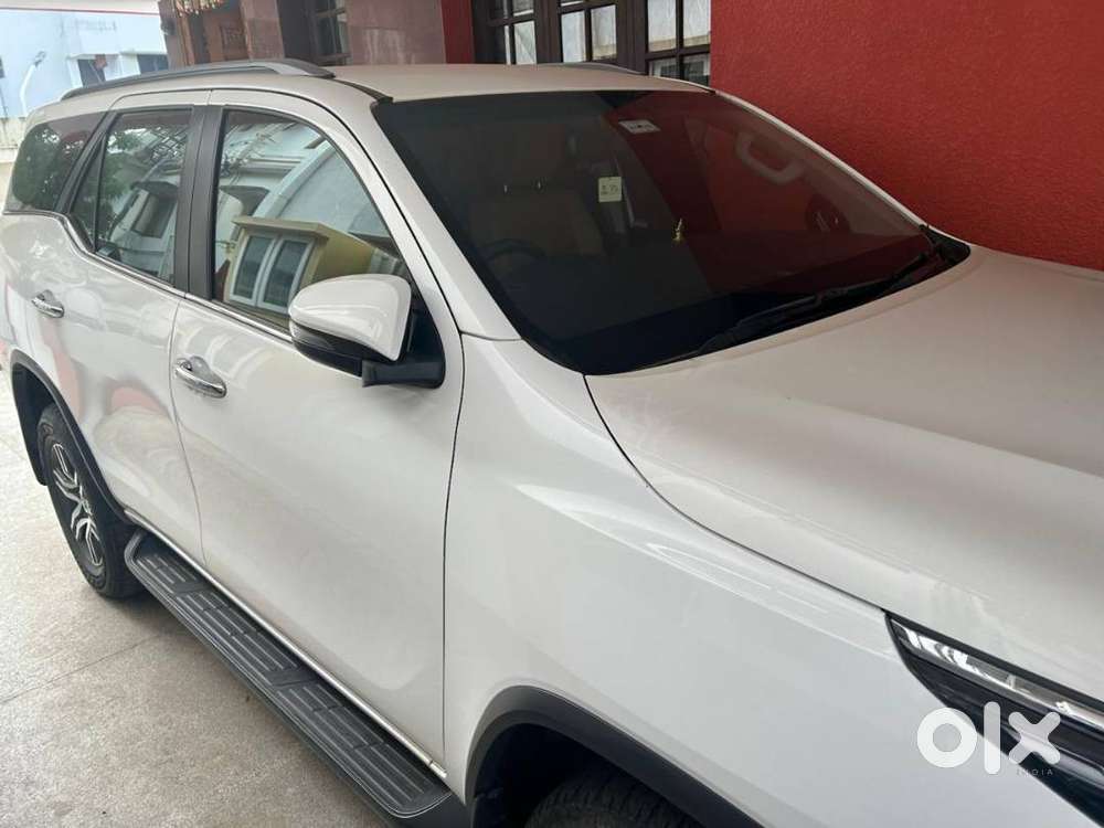 Toyota Fortuner 4x2 At 2.8 Diesel For Sale