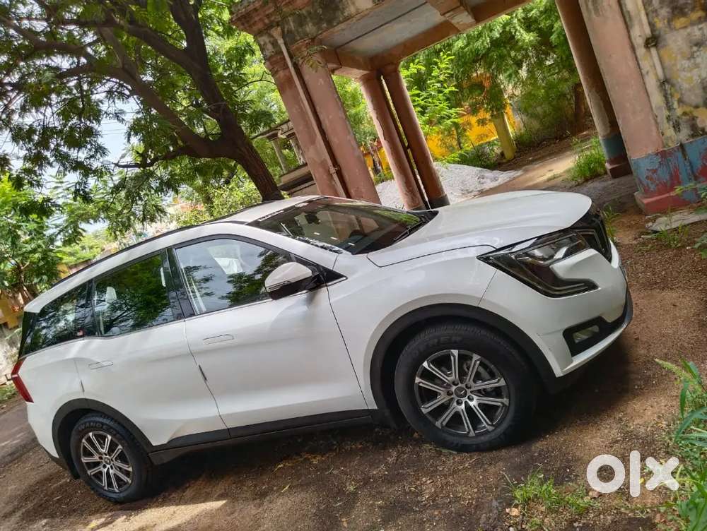 Mahindra Xuv700 2022 Petrol 10000 Km Driven