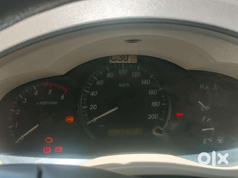 Toyota Innova 2012