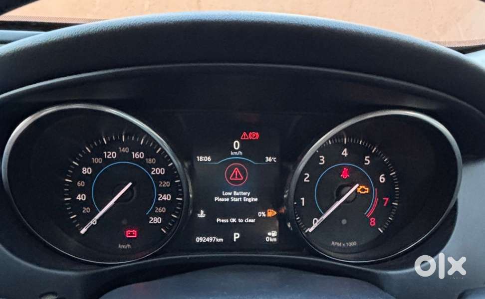 Jaguar Xe Portfolio, 2017, Petrol