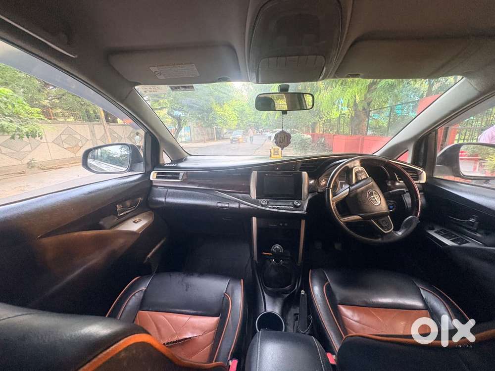 Toyota Innova Crysta 2.4 V, 2016, Diesel