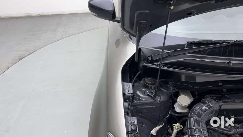Maruti Suzuki Swift Amt Vvt Vxi, 2022, Petrol