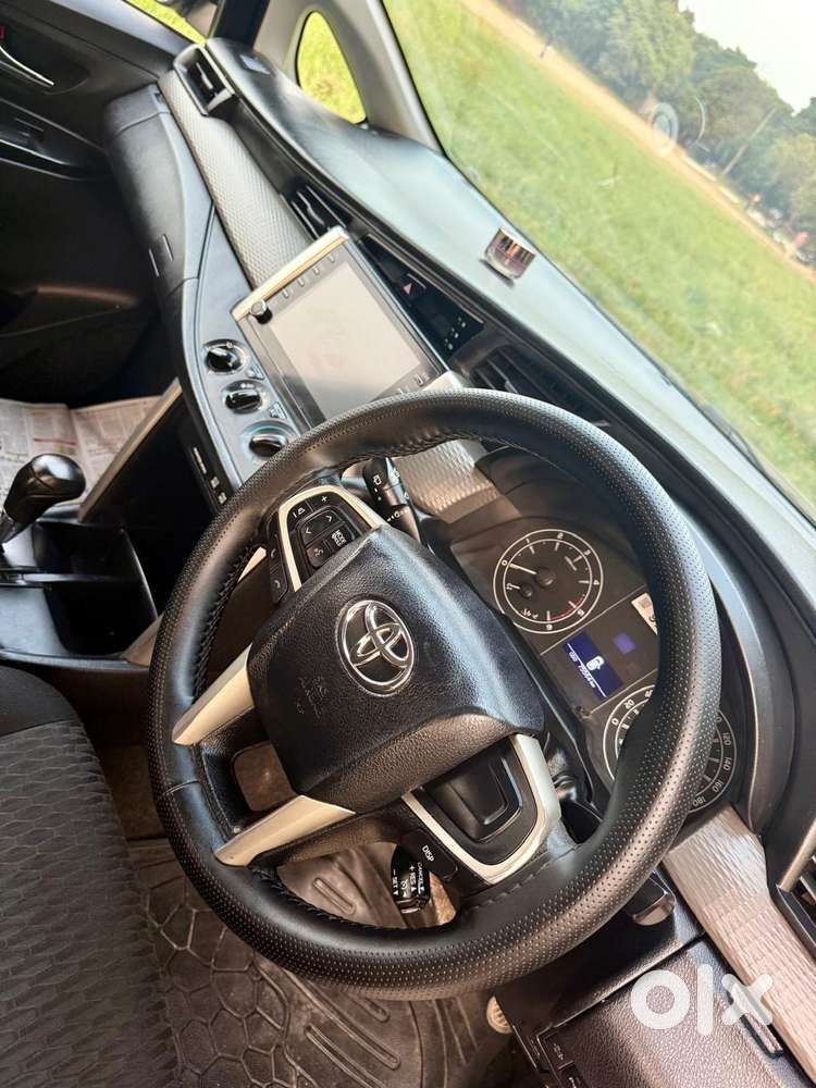 Toyota Innova Crysta 2.8 Gx At, 2022, Diesel