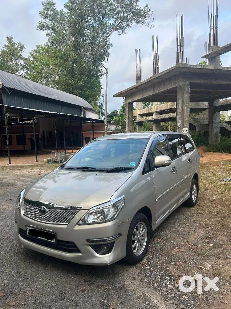 Toyota Innova 2012 Diesel 85000 Km Driven