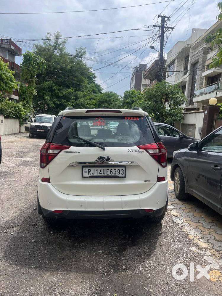 Mahindra Xuv500 2.2 W10, 2016, Diesel