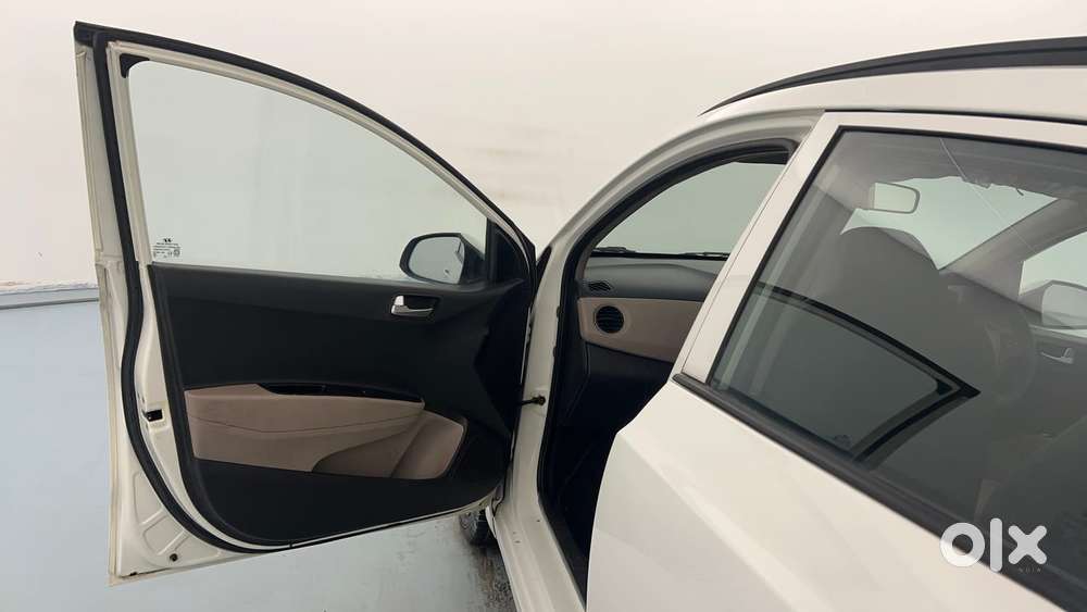Hyundai Grand I10 1.2 Kappa Sportz, 2016, Petrol