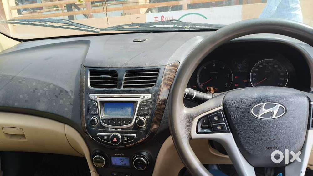 Hyundai Fluidic Verna 2011