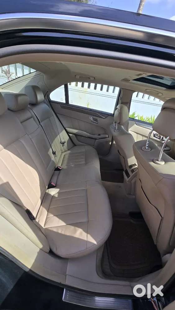 Mercedes-benz E-class 2011