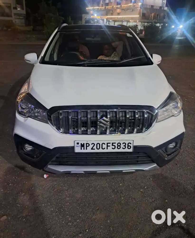 Maruti Suzuki S-cross 2016 Diesel Car Top Model