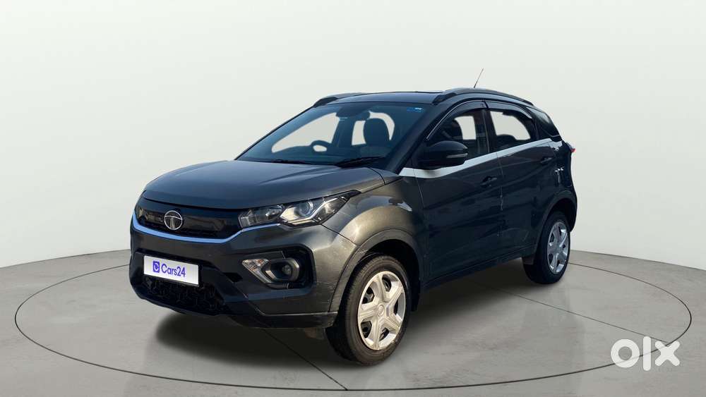 Tata Nexon 1.5 Revotorq Xma Amt (s), 2022, Petrol