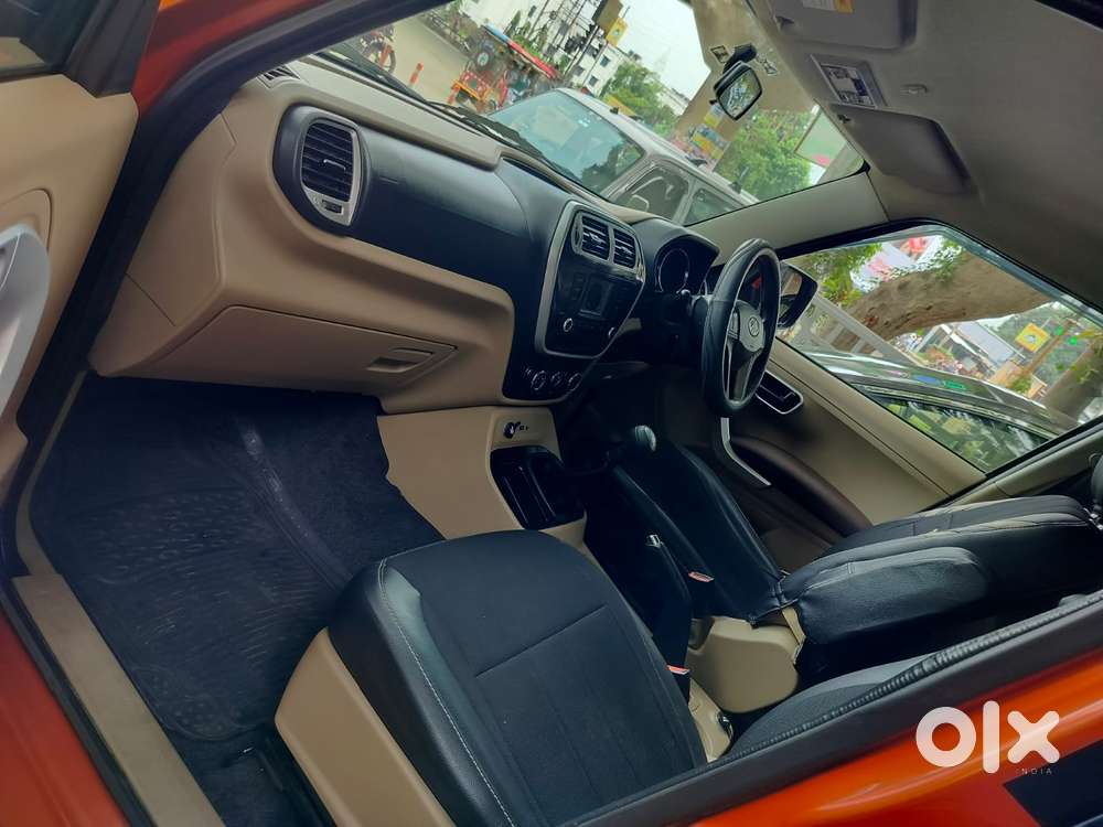 Mahindra Tuv 300 Mhawk100 T8, 2015, Diesel