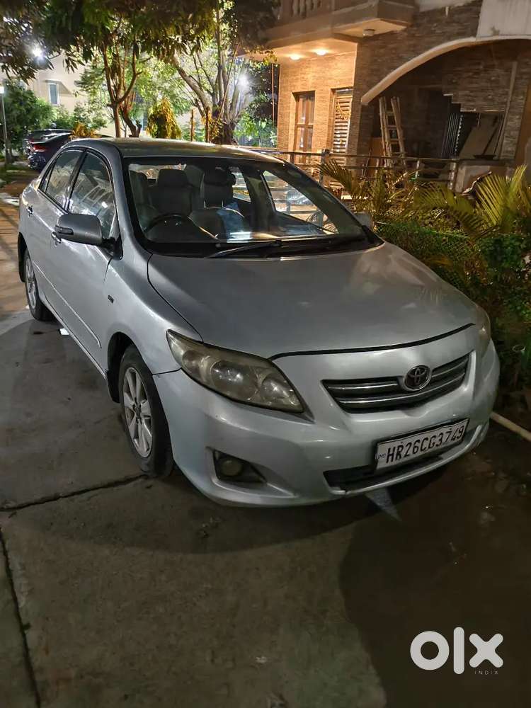 Toyota Corolla Altis 1.8 G  Well Maintained  Powerful Sedan.