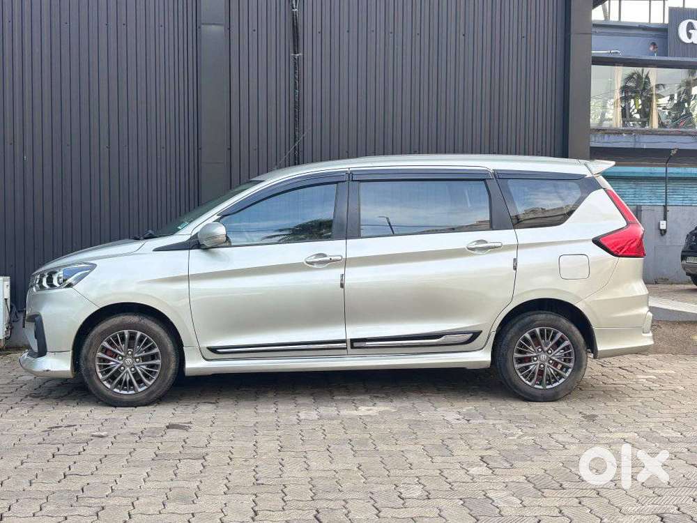Maruti Suzuki Ertiga 1.5 Zxi Plus Shvs, 2022, Petrol