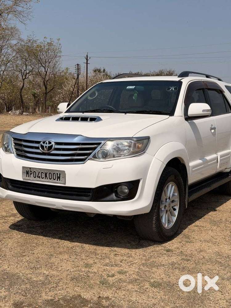 Toyota Fortuner 3.0 4x2 Automatic, 2013, Diesel